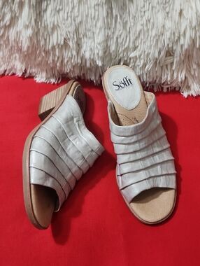 Sofft Pienza Metallic Silver Ruched Slide Sandals